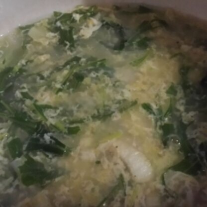 玉ねぎと水菜でのスープ寒い日に熱々が心癒され美味しかったです。
